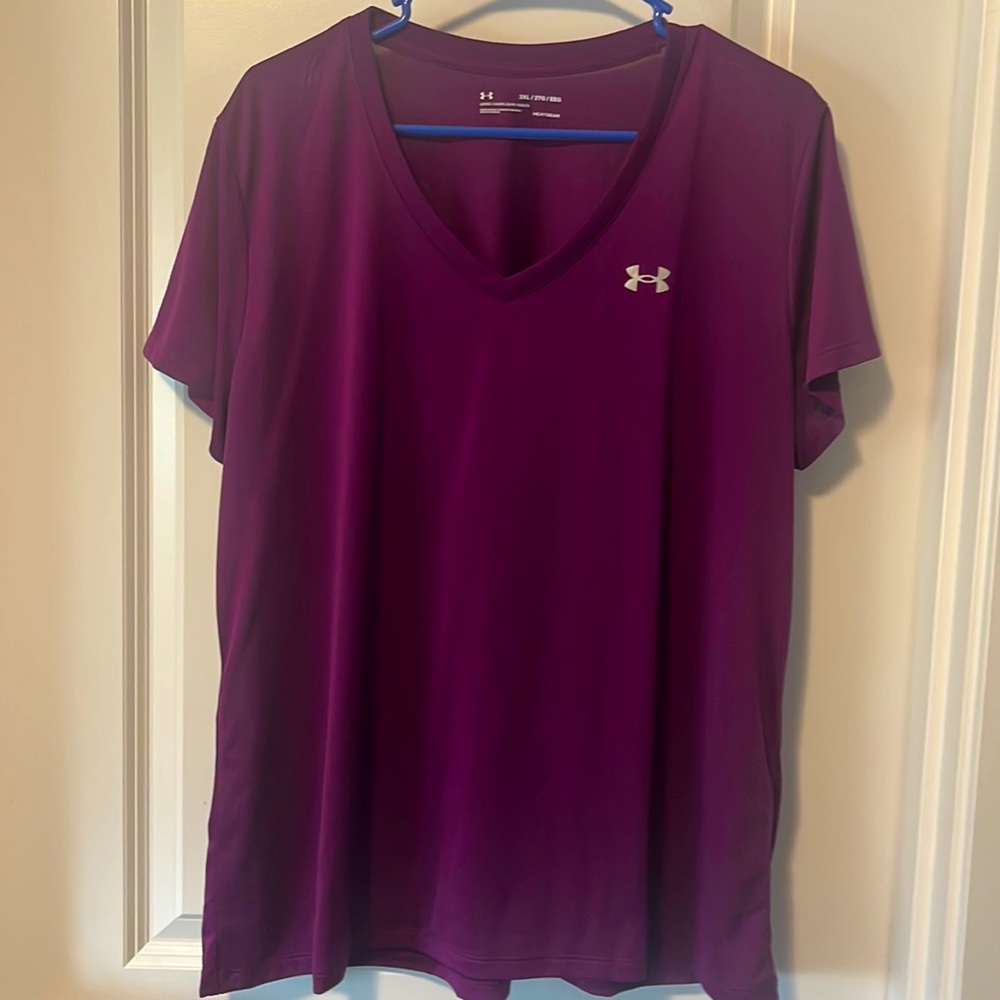 EUC under armour size 2XL purple loose fit heat gear workout top